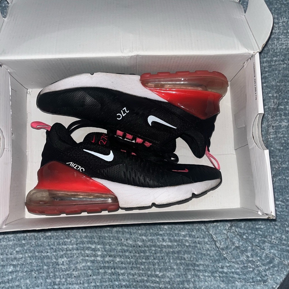 Nike Air Max 270
